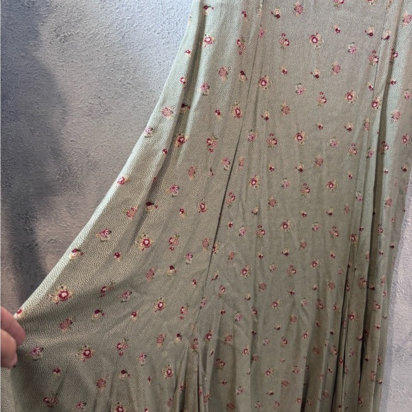 Flattered Green and Dark Blue Floral Midi Dress - Picture 8 of 11